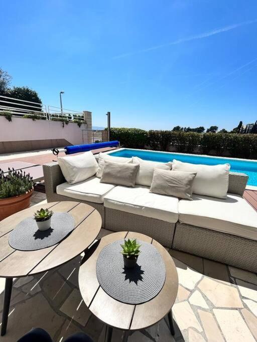 Apartman Blue With Shared Pool Split