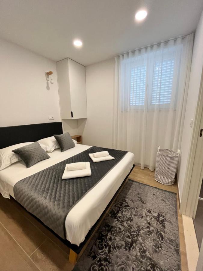Apartman Blue With Shared Pool Split